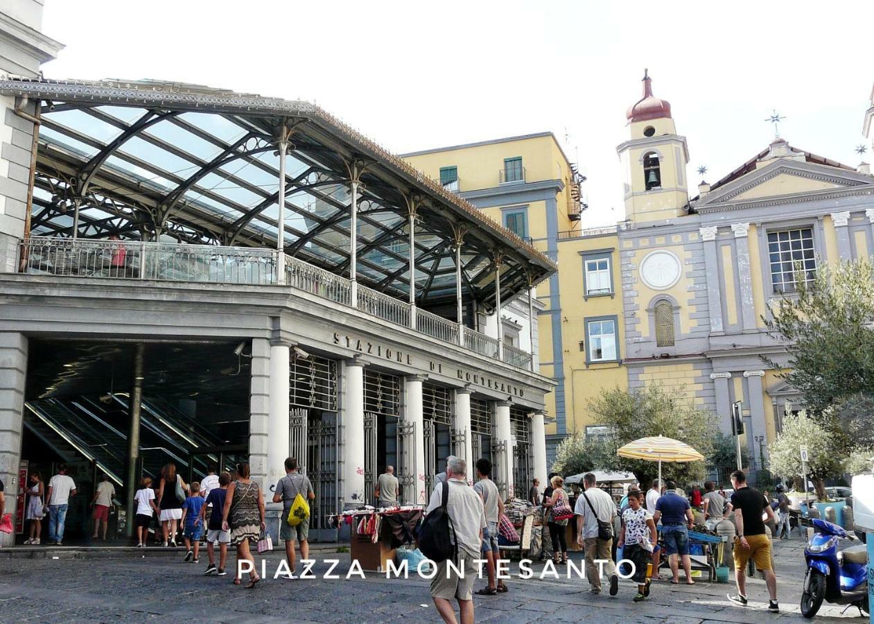 Centro Storico - Fermata Montesanto Hotel Наполи Екстериор снимка